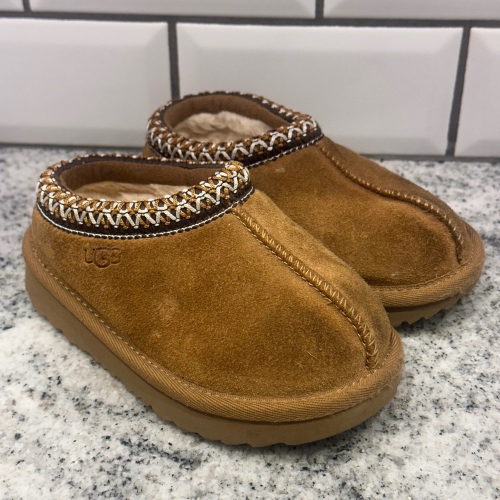 UGG Kids 8 Toddler Tasman Slippers Chestnut Suede Braid Cozy Classic
